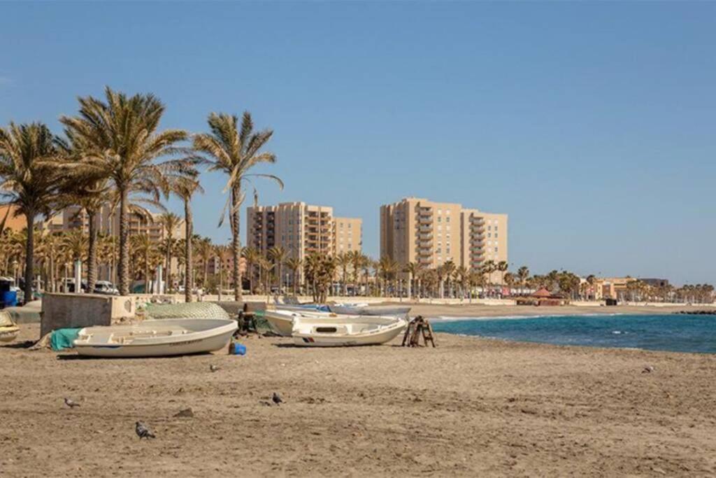El Rinconcito Cubano En La Playa Apartman Almería Kültér fotó